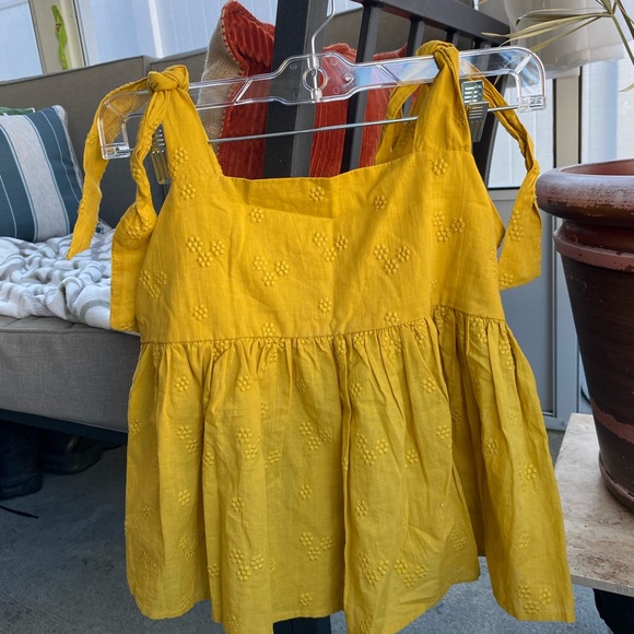 🌿Pacsun Yellow, Floral Embroidered Tie Sleeve Tank Top - Picture 2 of 5